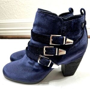 CROWN VINTAGE Kalle Blue Velvet Metal Buckle Bootie Heels